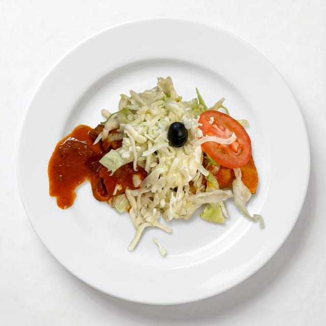 Res, Pollo o Queso y Cebolla (Ground Beef or Chicken or Cheese and Onion).