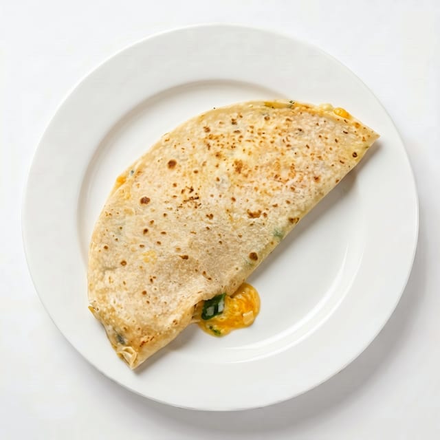 Quesadilla - Queso, Cebollín y Salsa (Quesadilla - Cheese, Green Onion & Sauce).
