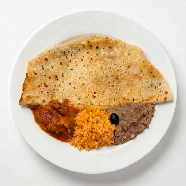17. Quesadilla, Chile Verde, Arroz o Frijoles (Quesadilla, Chili Verde, Rice or Beans).